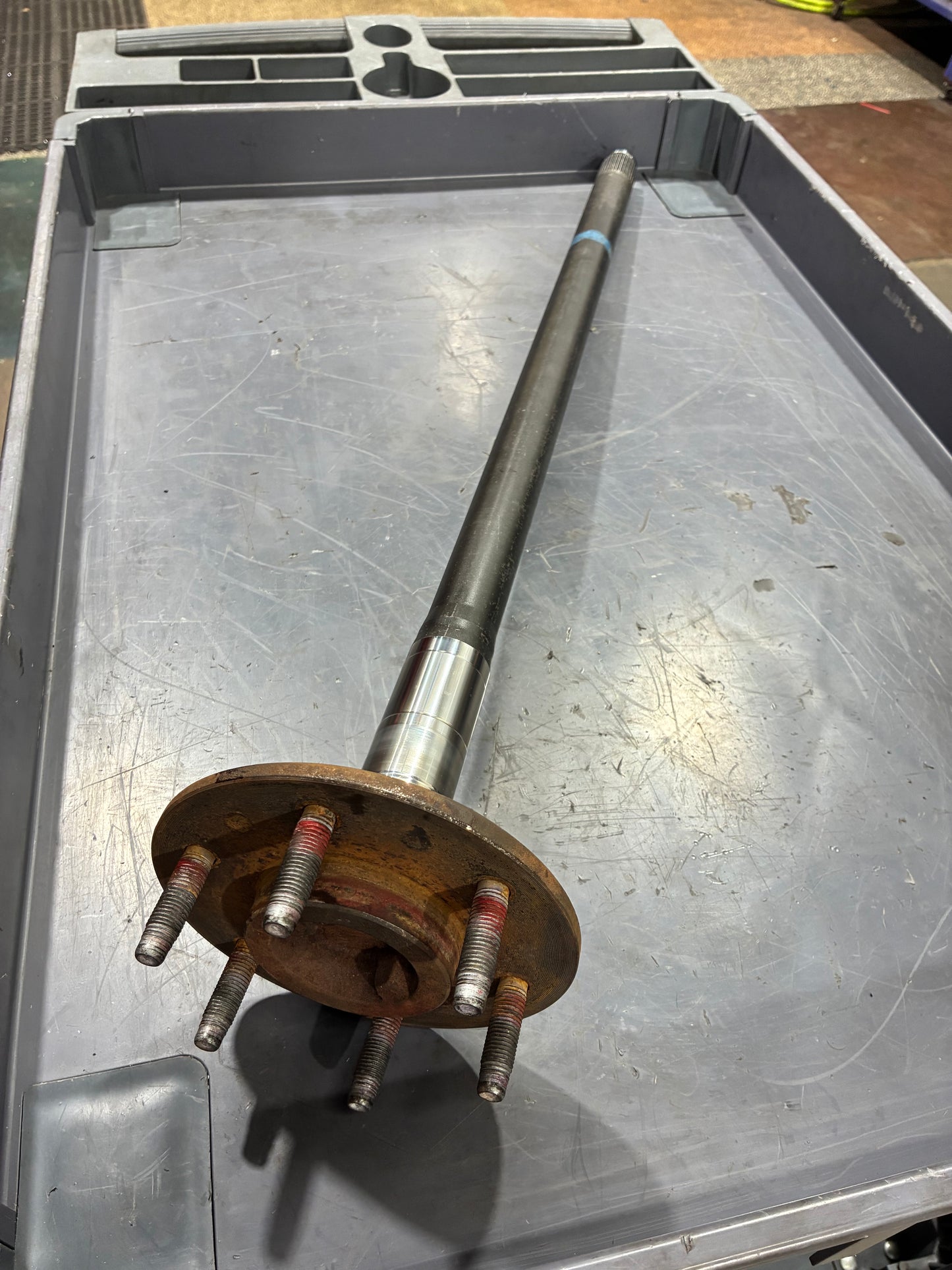 Trailblazer SS Rear Drivers Side Axle 88965786