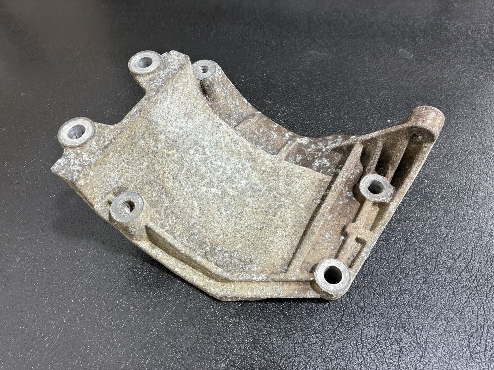 Trailblazer SS 6.0L LS2 A/C Compressor Bracket 12593247