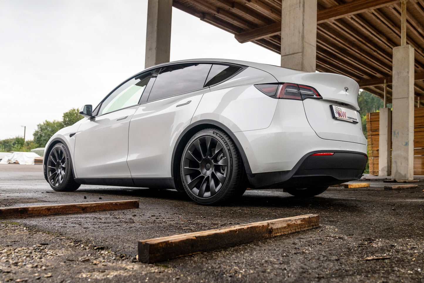 20-24 Tesla Model Y AWD KW Coilover Kit V3 image 4